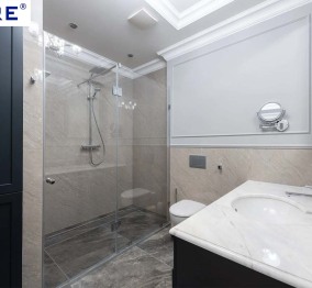 Elevate Your Bathroom with Custom Glass Shower Doors