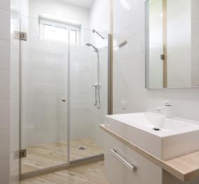Durable & Stylish: Frameless Shower Hardware Trends for 2025