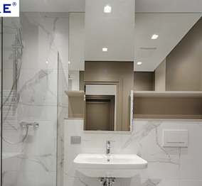 How to choose between a clear or frosted glass shower door?