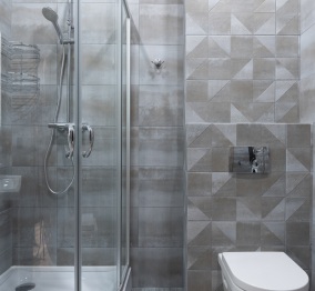 What are the big trends in shower doors?