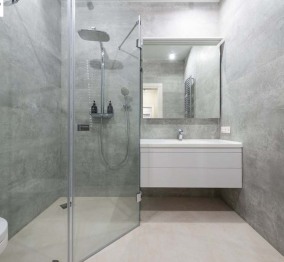 Five Types of Frameless Glass Shower Doors