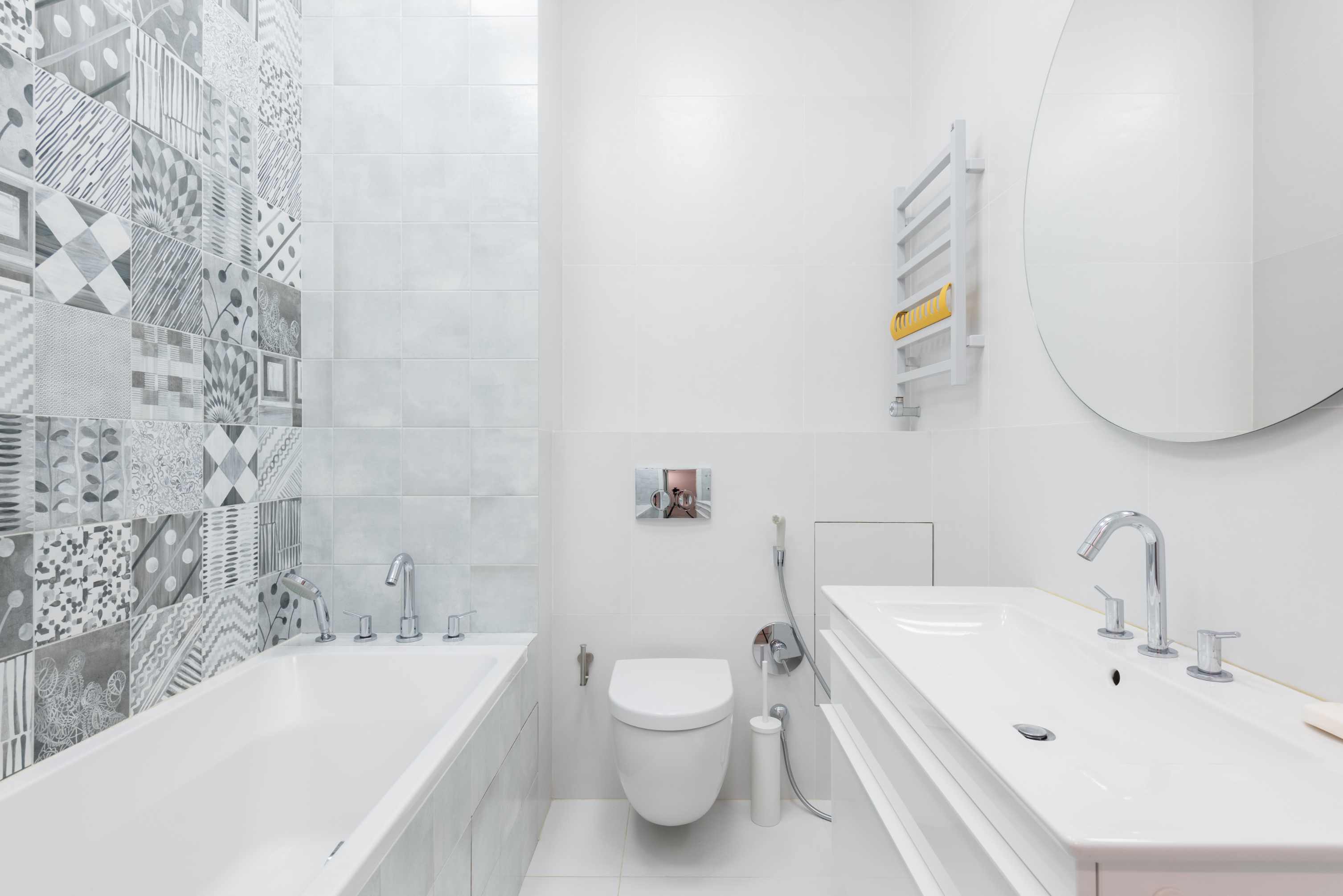 Towel Bars Inside Showers