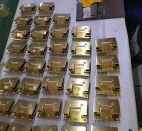 Shower Room Hardware Finish - Stain Brass(PB)