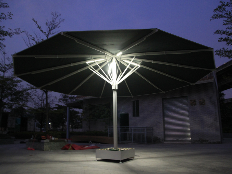 patio umbrella with lights