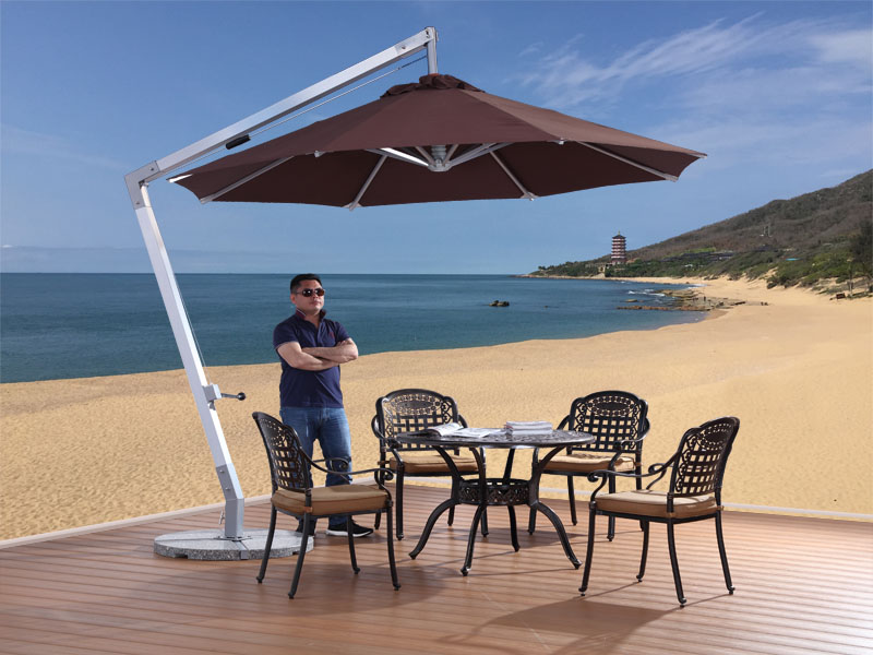 Heavy-duty Patio Umbrella: Durable Outdoor Shade Solutions