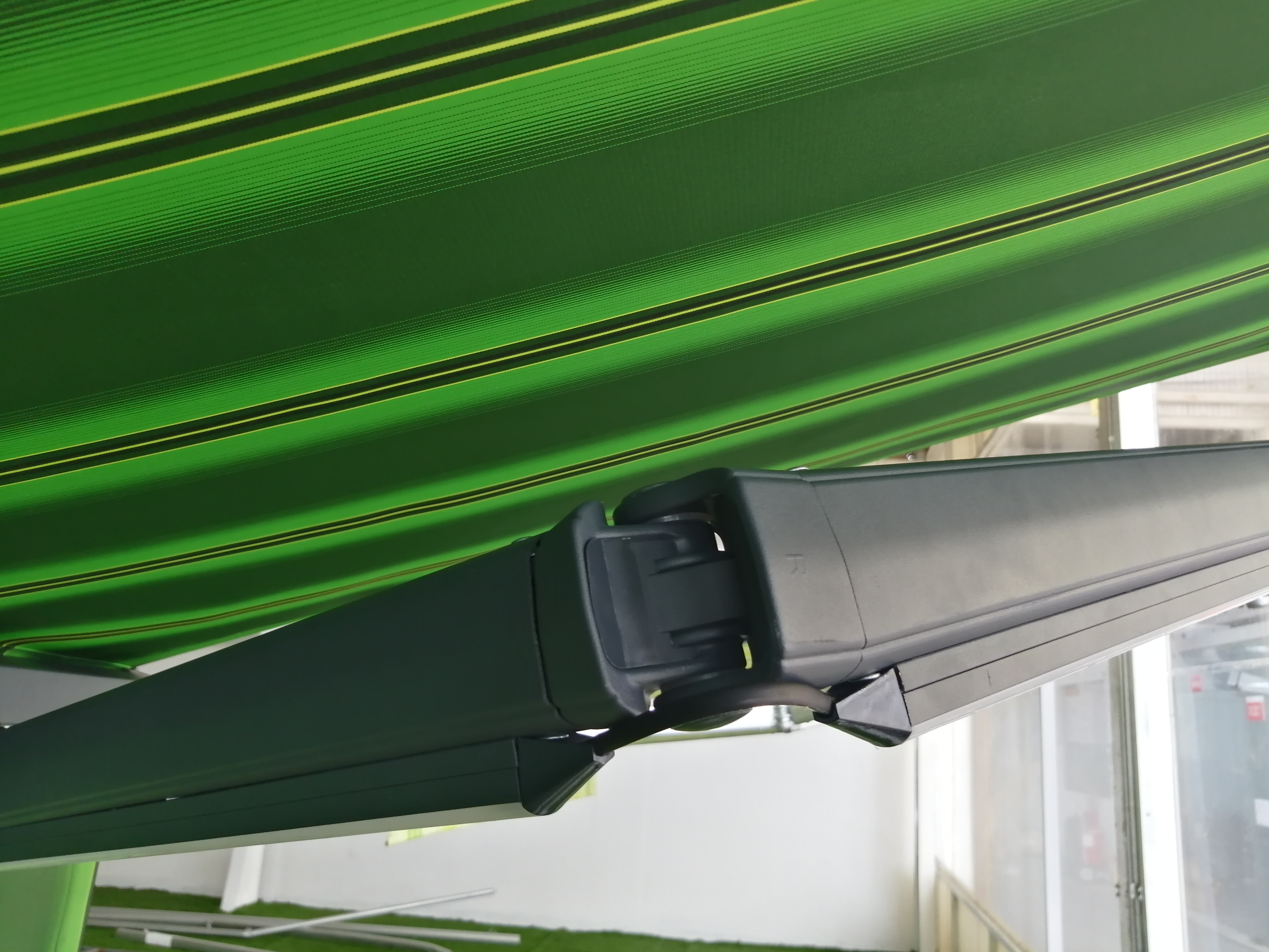  SCD-A380 Retractable Awning  