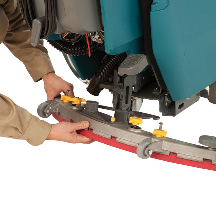 TENNANT T300 WALK-BEHIND FLOOR SCRUBBER