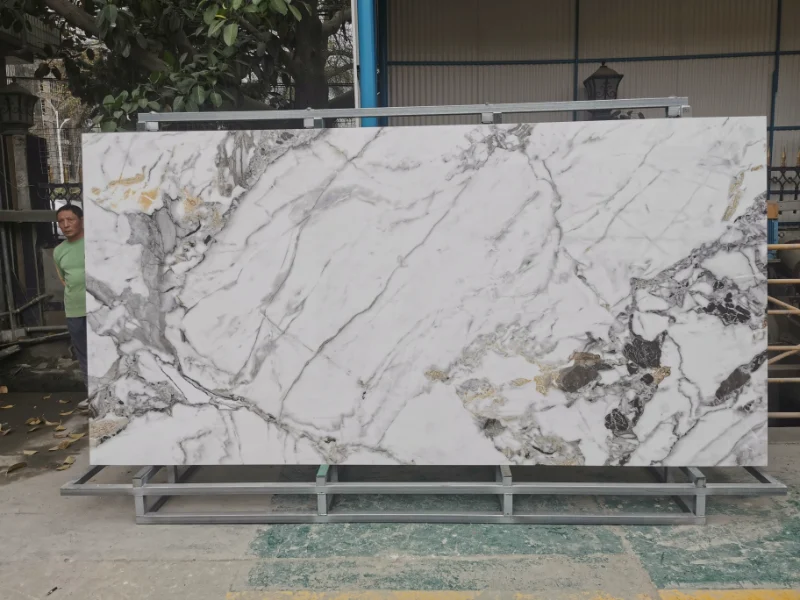 WR227G GOTA DE ROCÍO DORADA