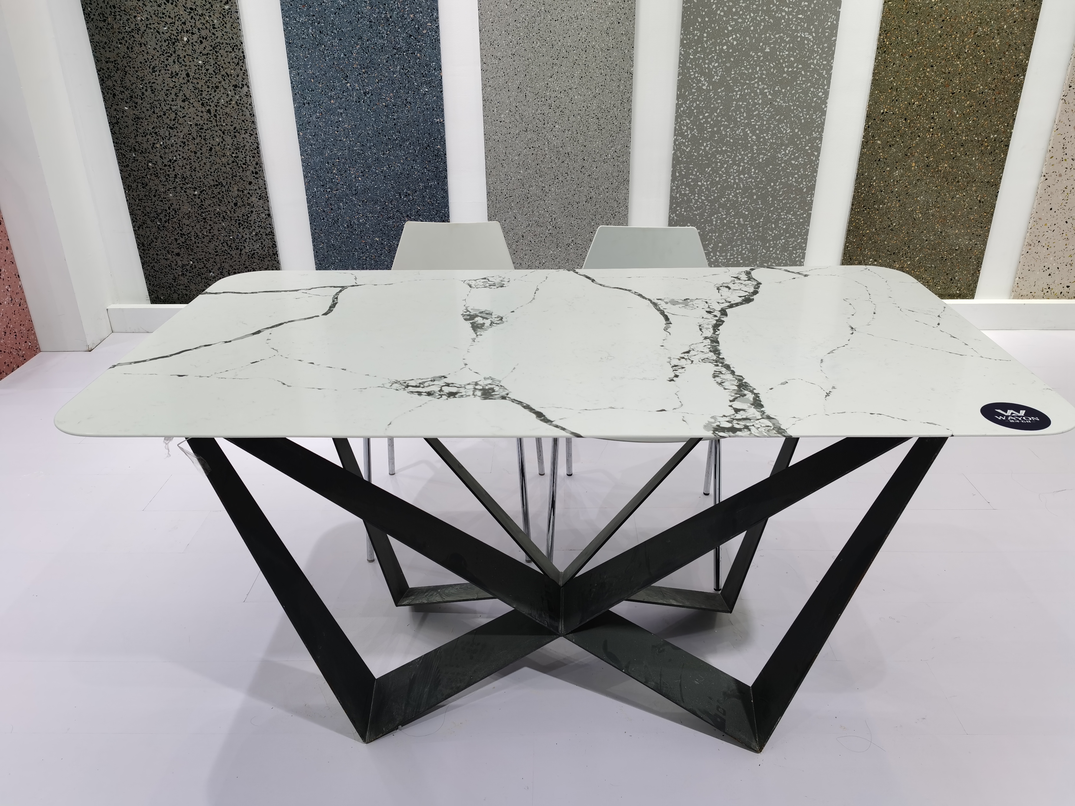 WG469 Sunice White Quartz Table