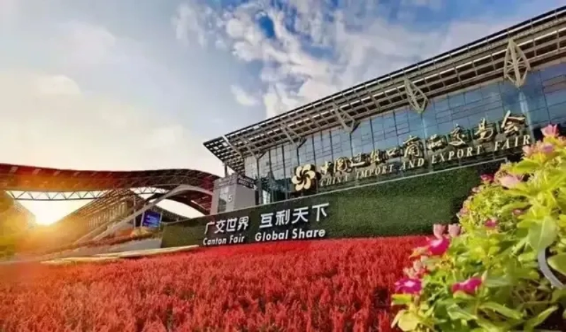 138-я Кантонская ярмарка завершилась! Компания Wayon представляет новый гибкий камень, который станет ярким акцентом!