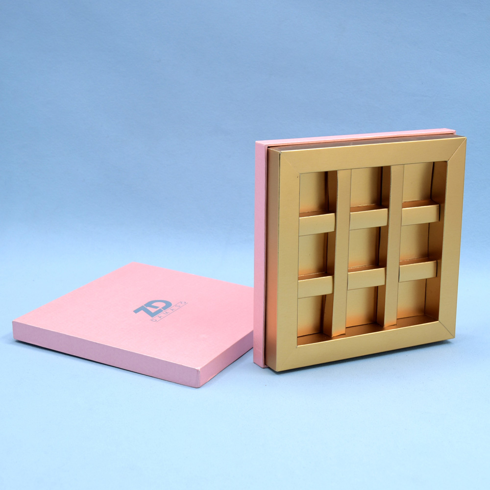 Custom-Logo-Luxury-Giftbox-Magnetic-Closure-Paper-Gift-Box-Packaging-Cosmetic-gift-Box-_4_