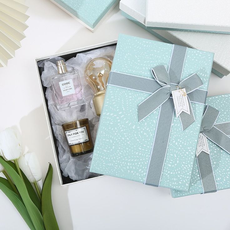 Custom Luxury Cosmetic Packaging Boxes026