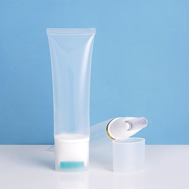 cosmetic packaging manufacturer