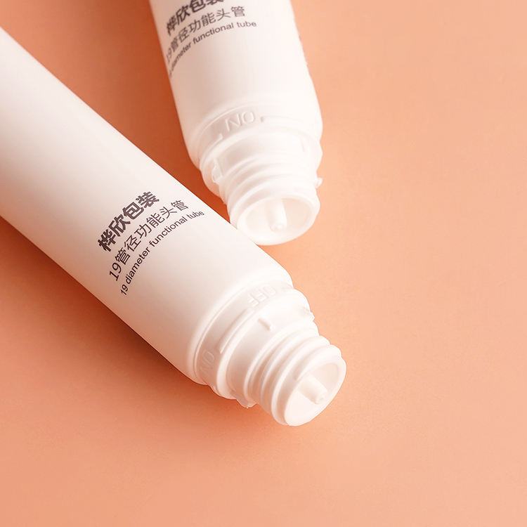 personalized cosmetic packaging