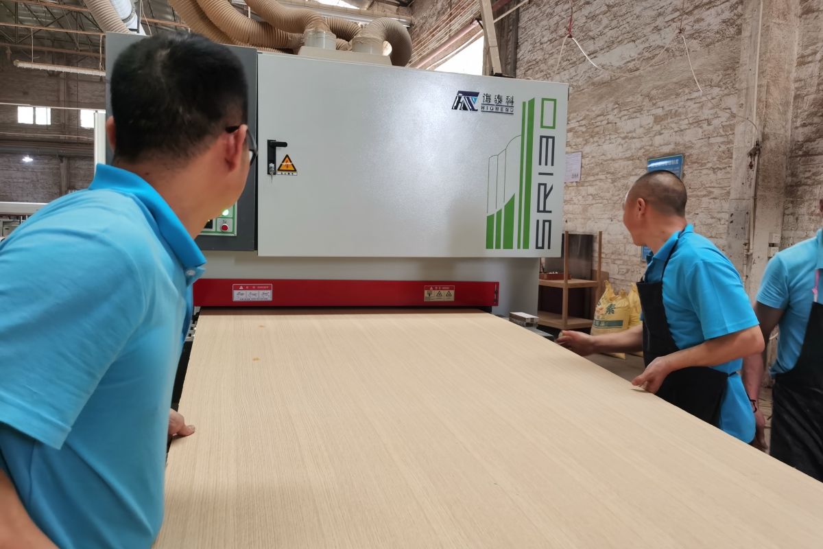 Veneering_&_hot_pressing_&_sanding_&_cold_pressing__6_