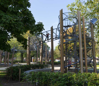 Is it good to open a children's playground in third - and fourth tier cities? can make money?