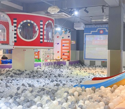 Indoor children's park manufacturer subverts traditional children's parks