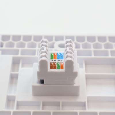 Prise modulaire sans fil rotative à 180° CAT5/CAT6 UTP